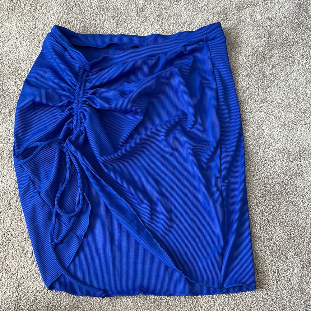 Beach cover up / skirt